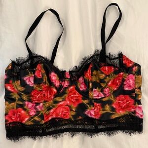 ASOS DESIGN • Jessi satin underwire bra in blurred floral